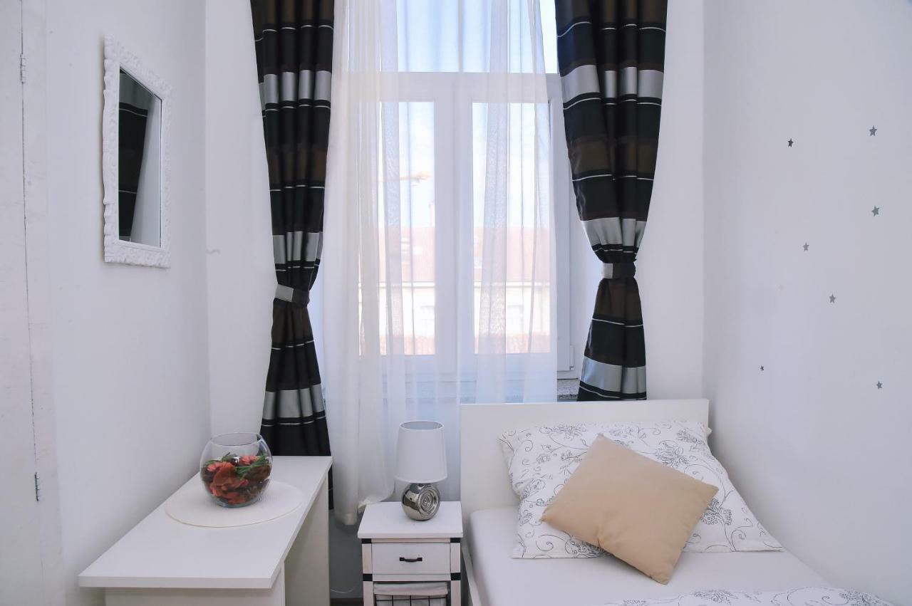 Appartement Donatella à Rijeka Extérieur photo