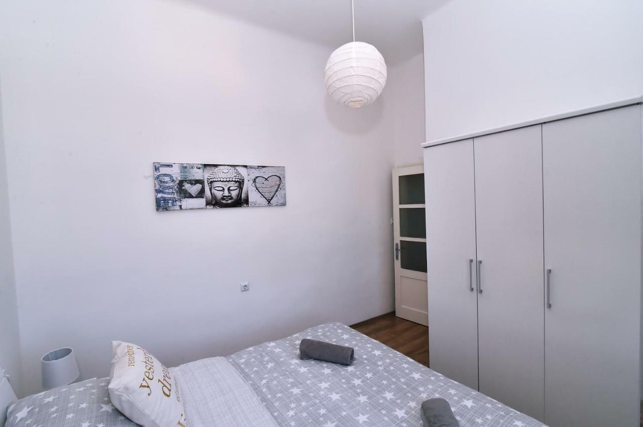 Appartement Donatella à Rijeka Extérieur photo