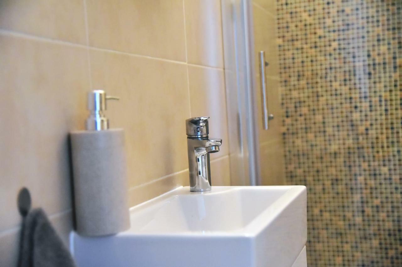 Appartement Donatella à Rijeka Extérieur photo