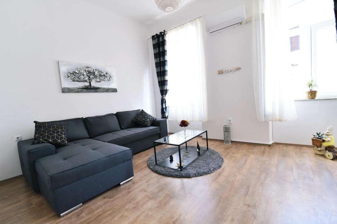 Appartement Donatella à Rijeka Extérieur photo