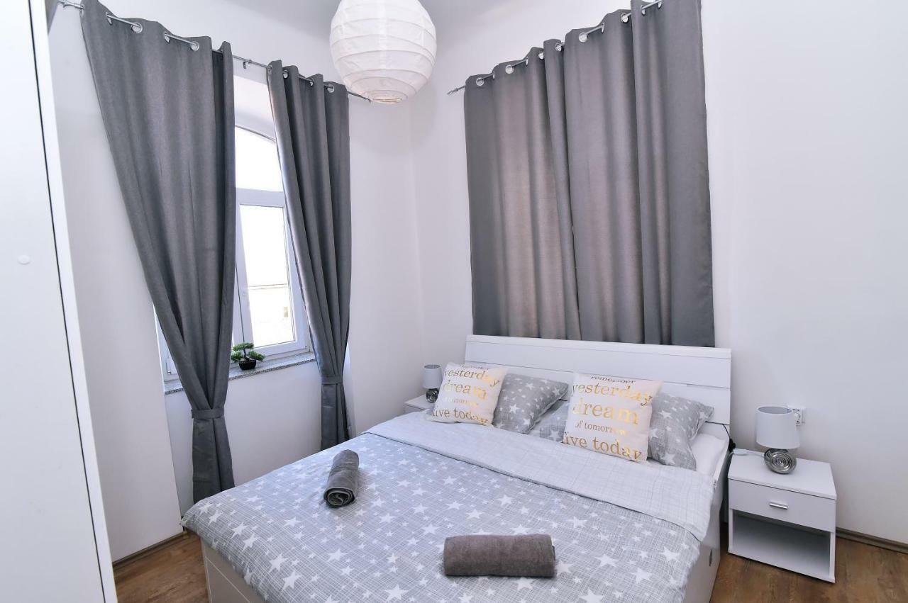 Appartement Donatella à Rijeka Extérieur photo