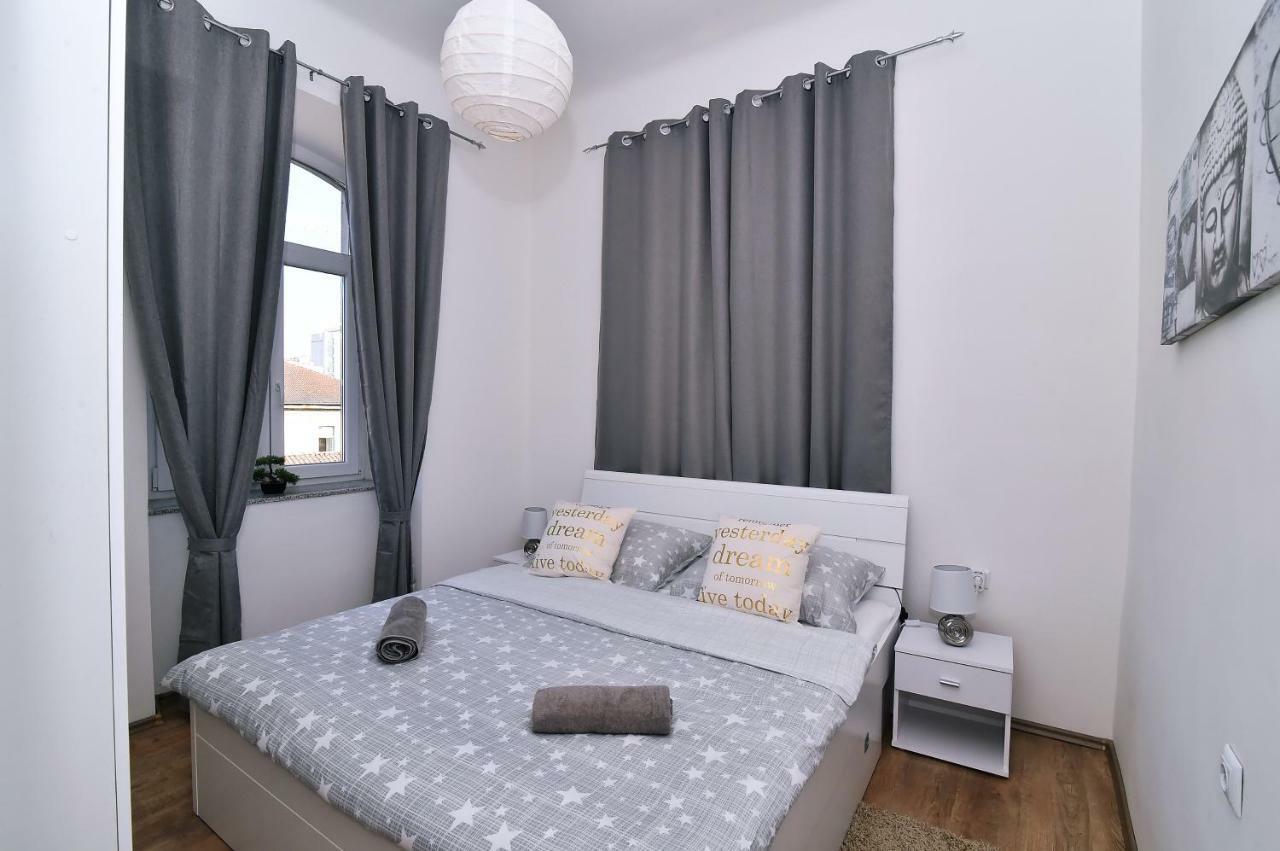 Appartement Donatella à Rijeka Extérieur photo