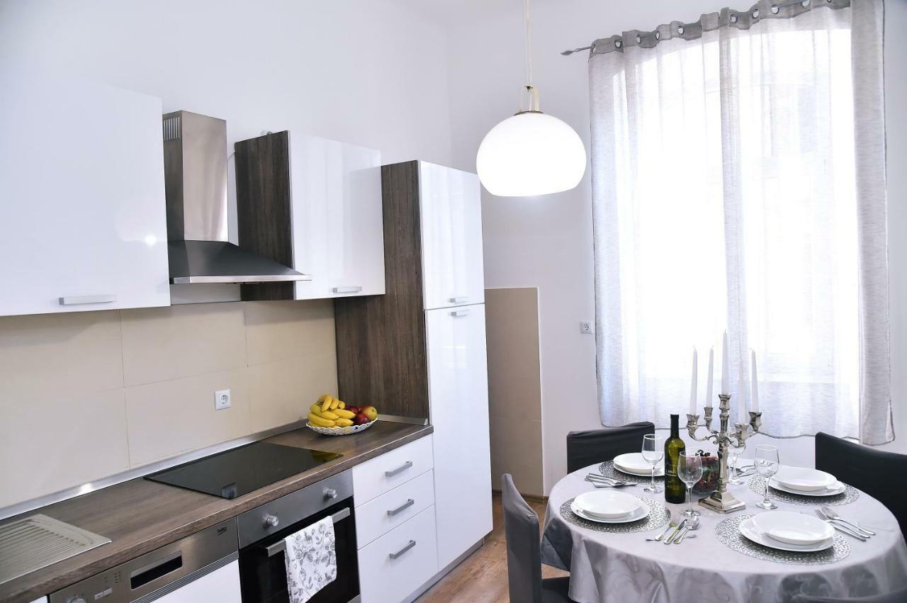 Appartement Donatella à Rijeka Extérieur photo