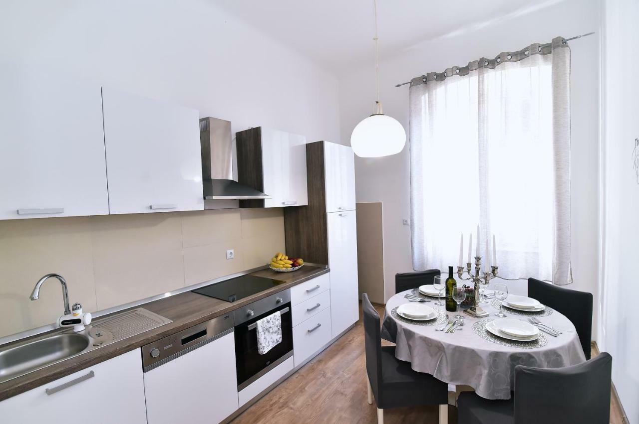 Appartement Donatella à Rijeka Extérieur photo